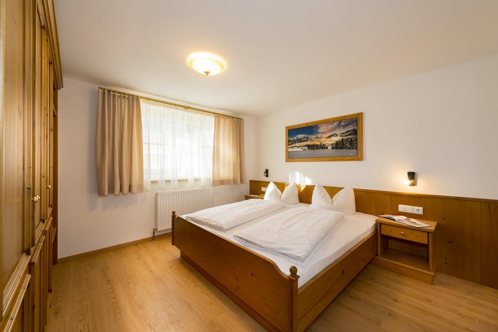 Landhaus Dax Guest House Kössen Exterior foto